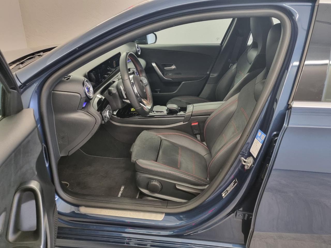 MERCEDES-BENZ A 180 d Automatic Premium - 8