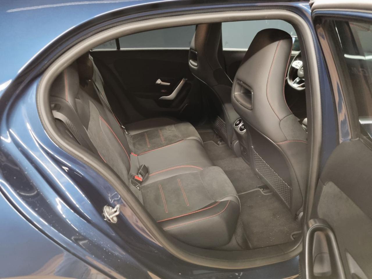 MERCEDES-BENZ A 180 d Automatic Premium - 21
