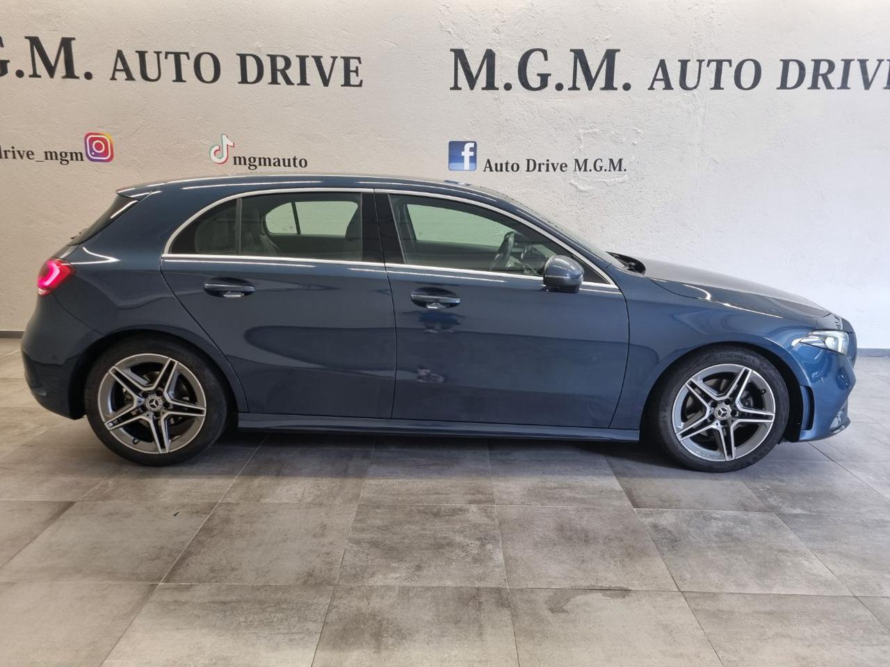 MERCEDES-BENZ A 180 d Automatic Premium - 4