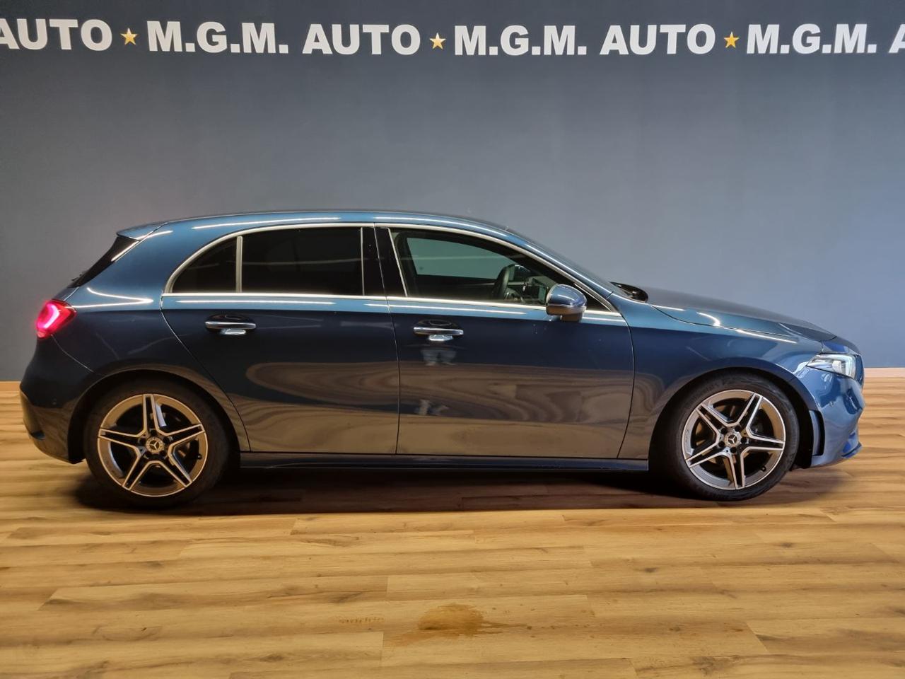 MERCEDES-BENZ A 180 d Automatic Premium - 4