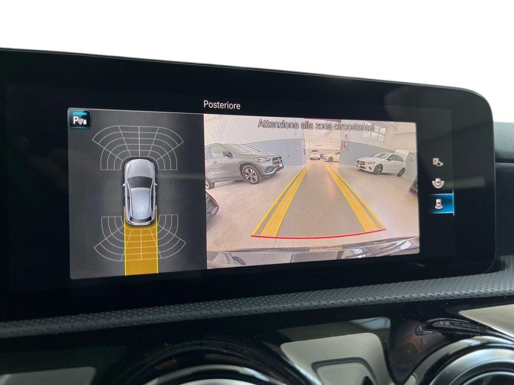 MERCEDES-BENZ A 180 Automatic Premium - 12