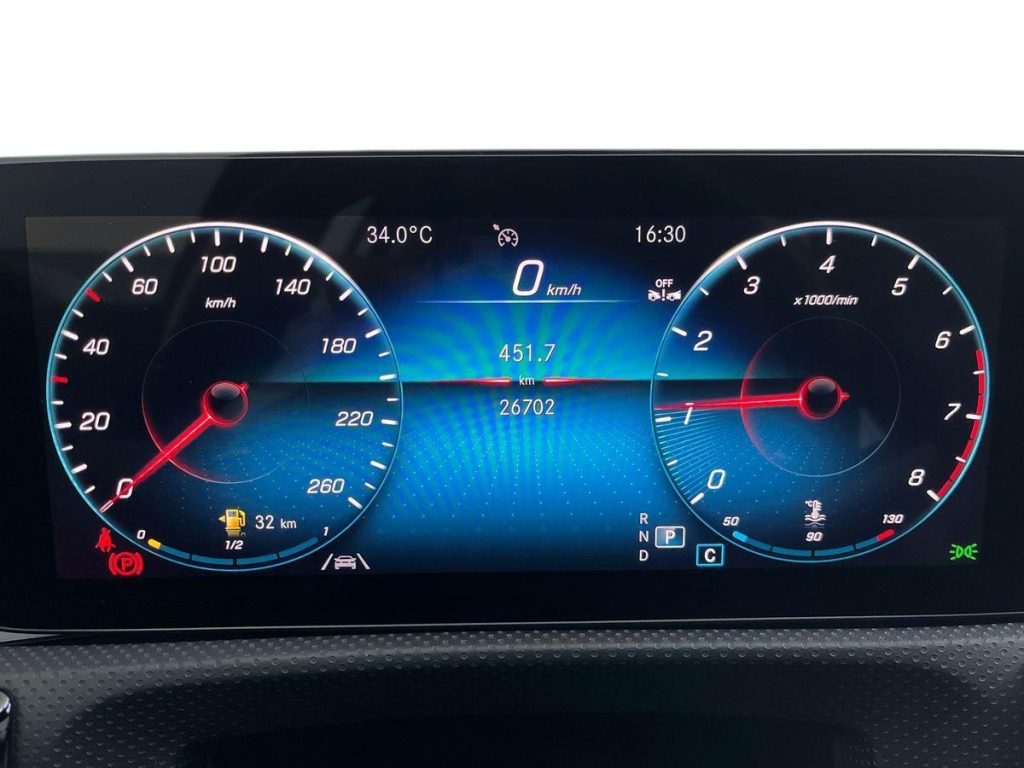 MERCEDES-BENZ A 180 Automatic Premium - 8