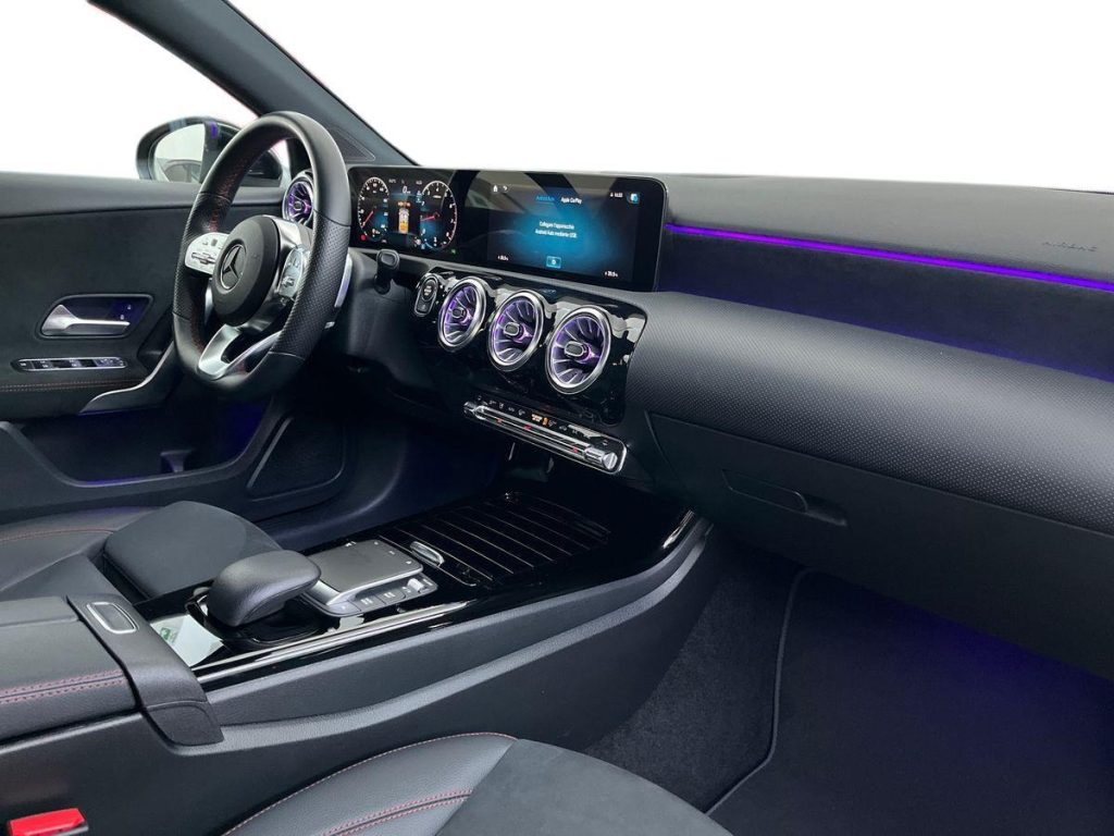 MERCEDES-BENZ A 180 Automatic Premium - 15