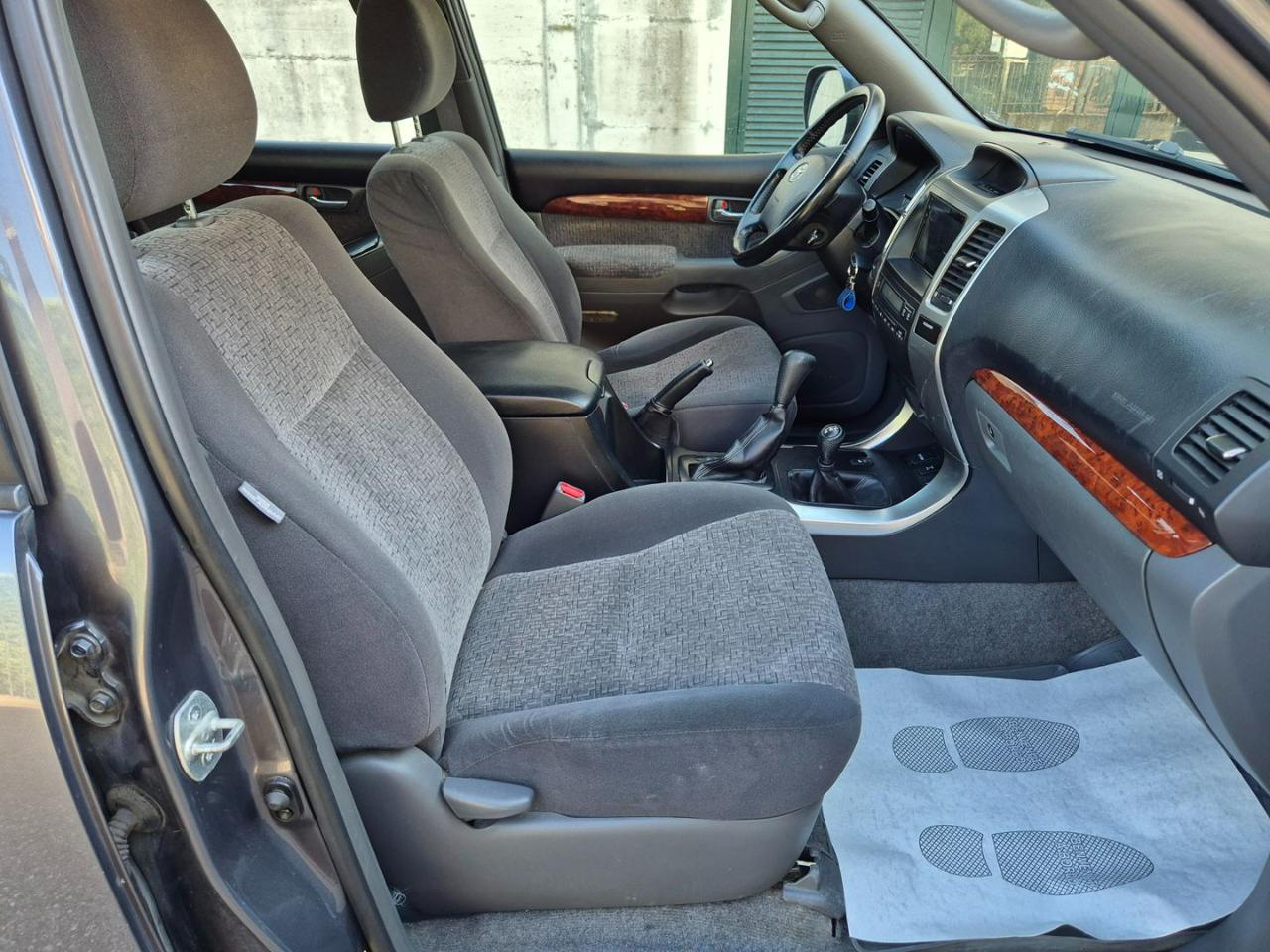 TOYOTA Land Cruiser 3.0 D-4D 16V cat 5 porte Sol Aut. - 24