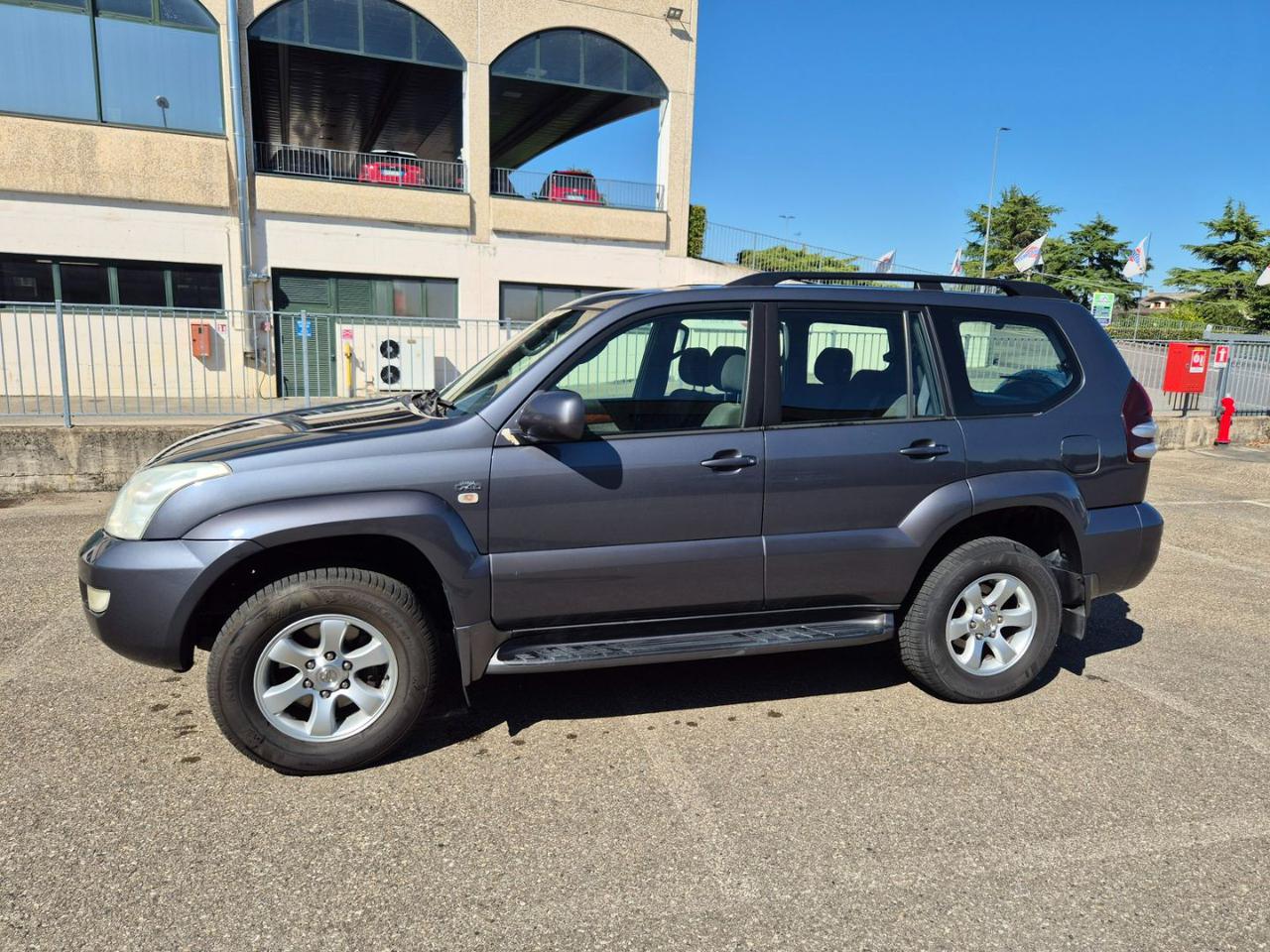 TOYOTA Land Cruiser 3.0 D-4D 16V cat 5 porte Sol Aut. - 3