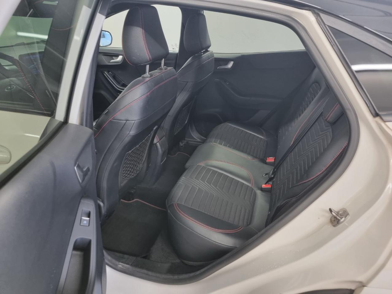 FORD Puma 1.0 EcoBoost Hybrid 125 CV S&S ST-Line X - 10