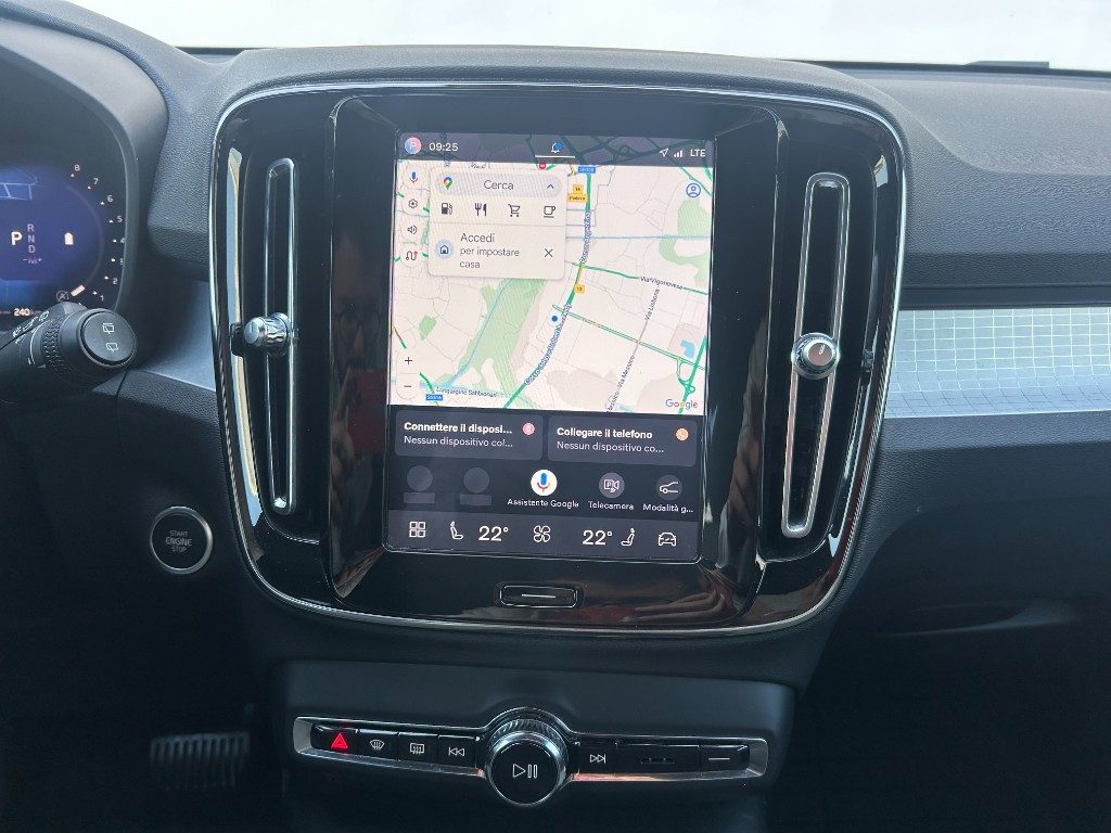 VOLVO XC40 B4 AWD automatico Core - Grid Foto 12
