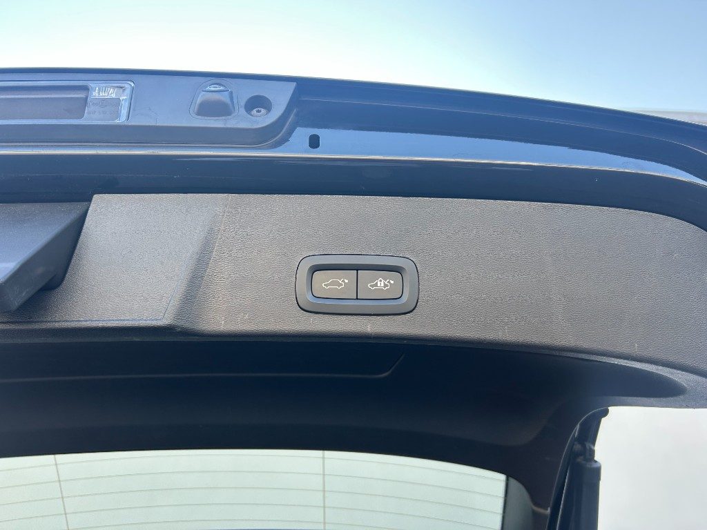 VOLVO XC40 B4 AWD automatico Core - Grid Foto 15
