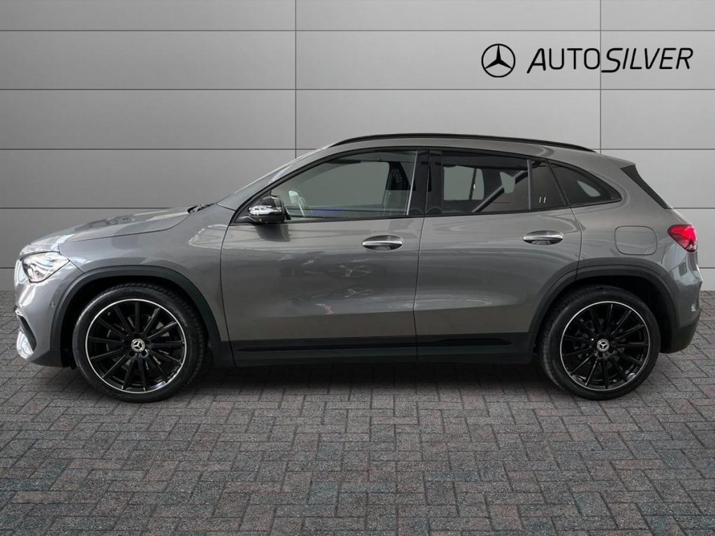 MERCEDES-BENZ GLA 200 d 4matic Premium - 6