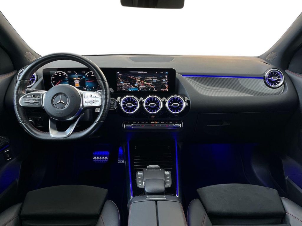 MERCEDES-BENZ GLA 200 d 4matic Premium - 7