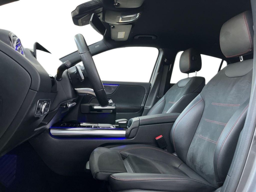 MERCEDES-BENZ GLA 200 d 4matic Premium - 8