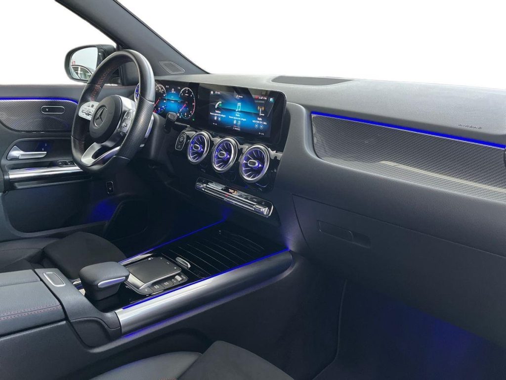MERCEDES-BENZ GLA 200 d 4matic Premium - 13