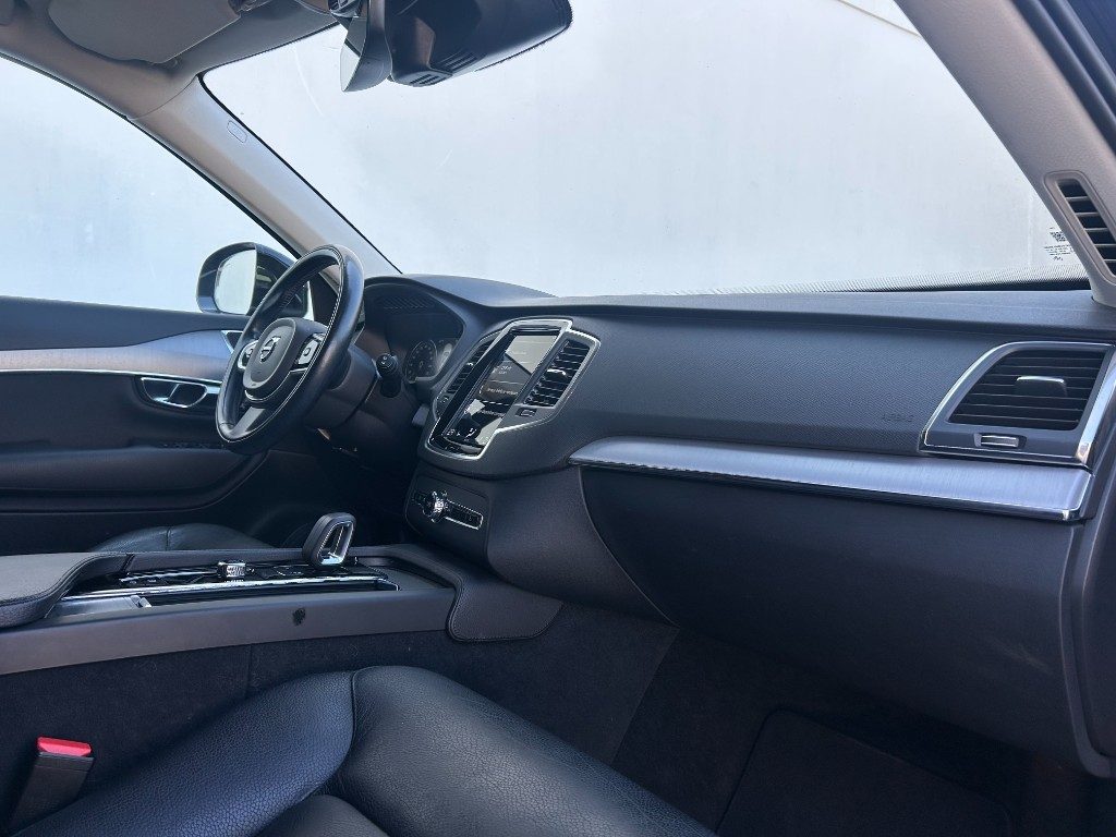 VOLVO XC90 B5 (d) AWD automatico 7 posti Momentum Pro - Foto 4