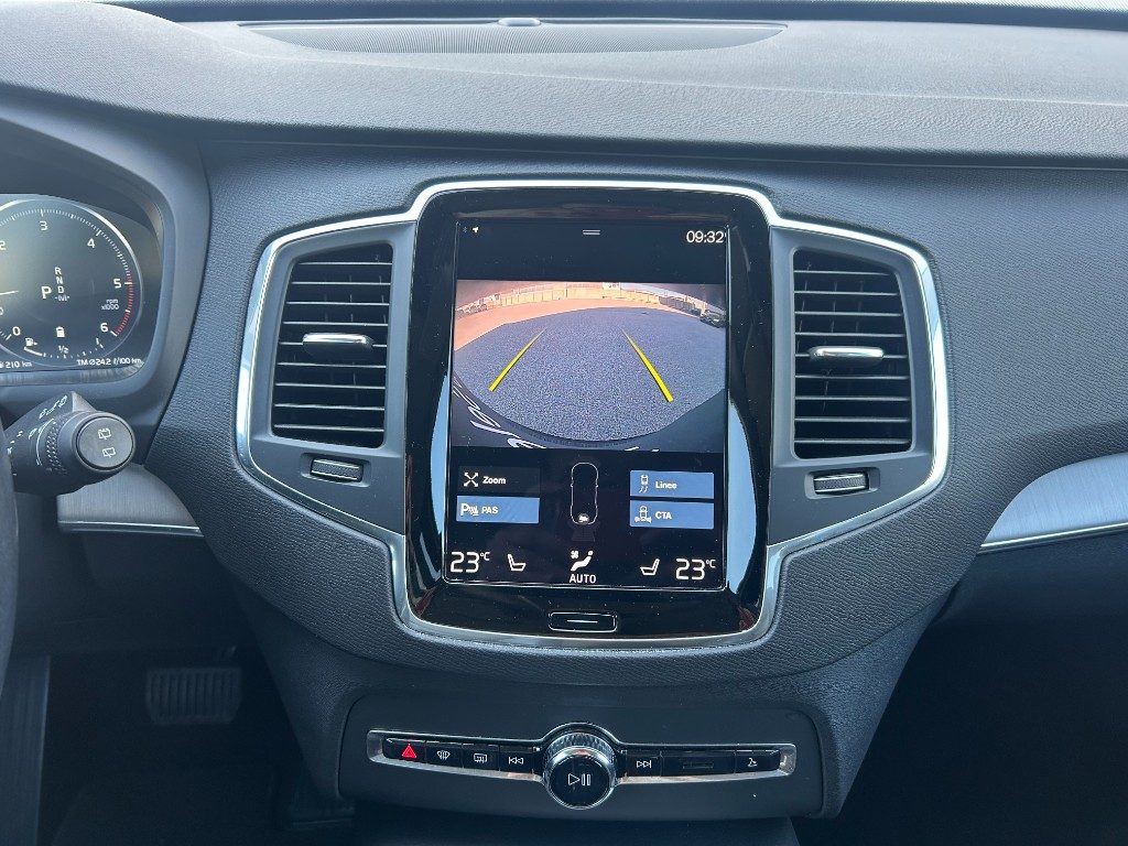 VOLVO XC90 B5 (d) AWD automatico 7 posti Momentum Pro - Grid Foto 13