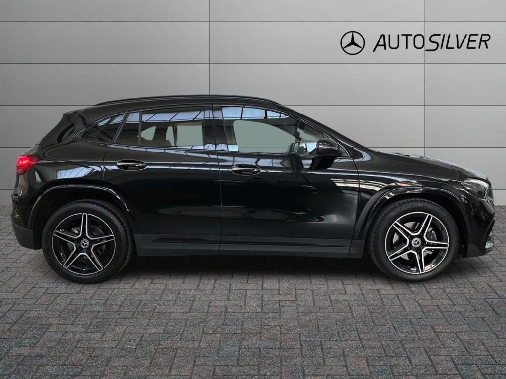MERCEDES-BENZ GLA 200 d 4matic AMG Line Advanced Plus - 5