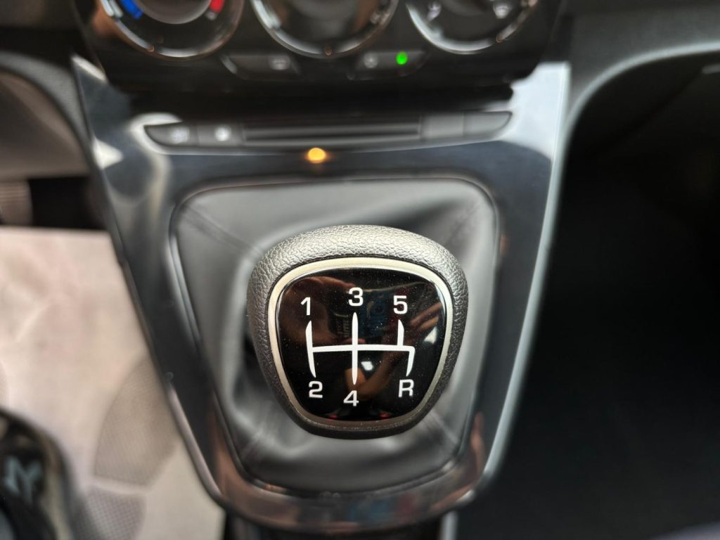 LANCIA Ypsilon 1.2 69 CV GPL Gold UNIPROPRIETARIO 5 POSTI - 19