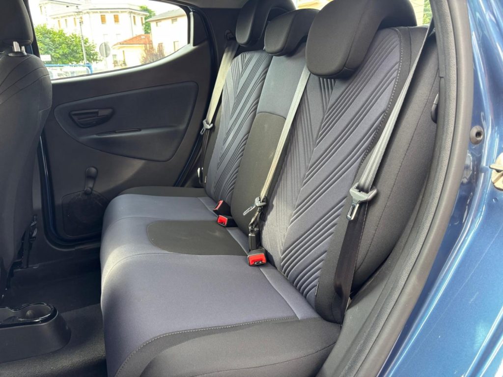 LANCIA Ypsilon 1.2 69 CV GPL Gold UNIPROPRIETARIO 5 POSTI - 11