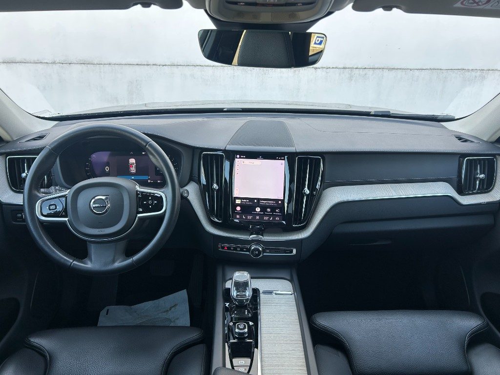VOLVO XC60 B4 (d) AWD automatico Inscription - Foto 5