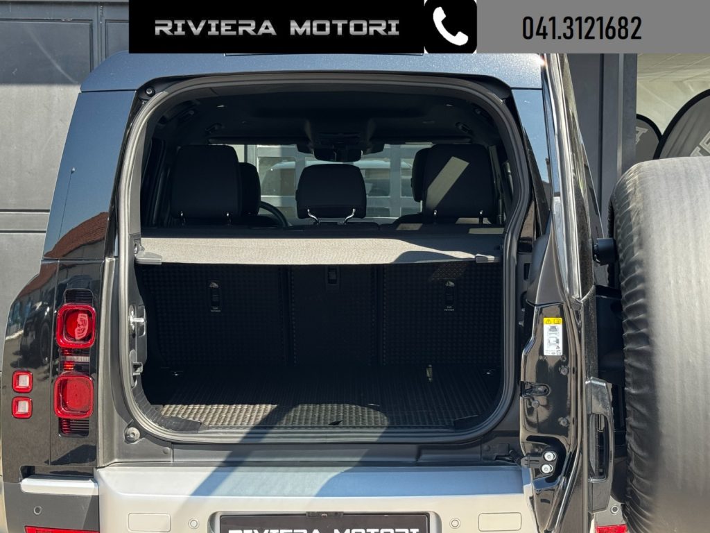 LAND ROVER Defender 110 3.0D I6 200 CV AWD Auto S - 12