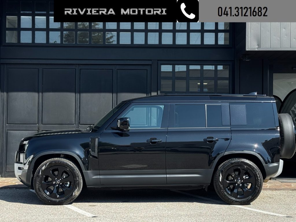 LAND ROVER Defender 110 3.0D I6 200 CV AWD Auto S - 3