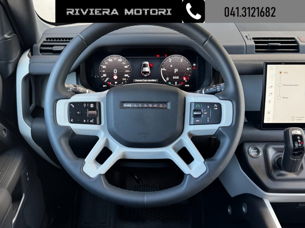 LAND ROVER Defender 110 3.0D I6 200 CV AWD Auto S - 6