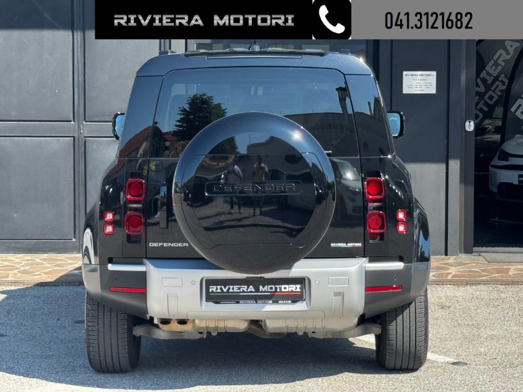 LAND ROVER Defender 110 3.0D I6 200 CV AWD Auto S - 13