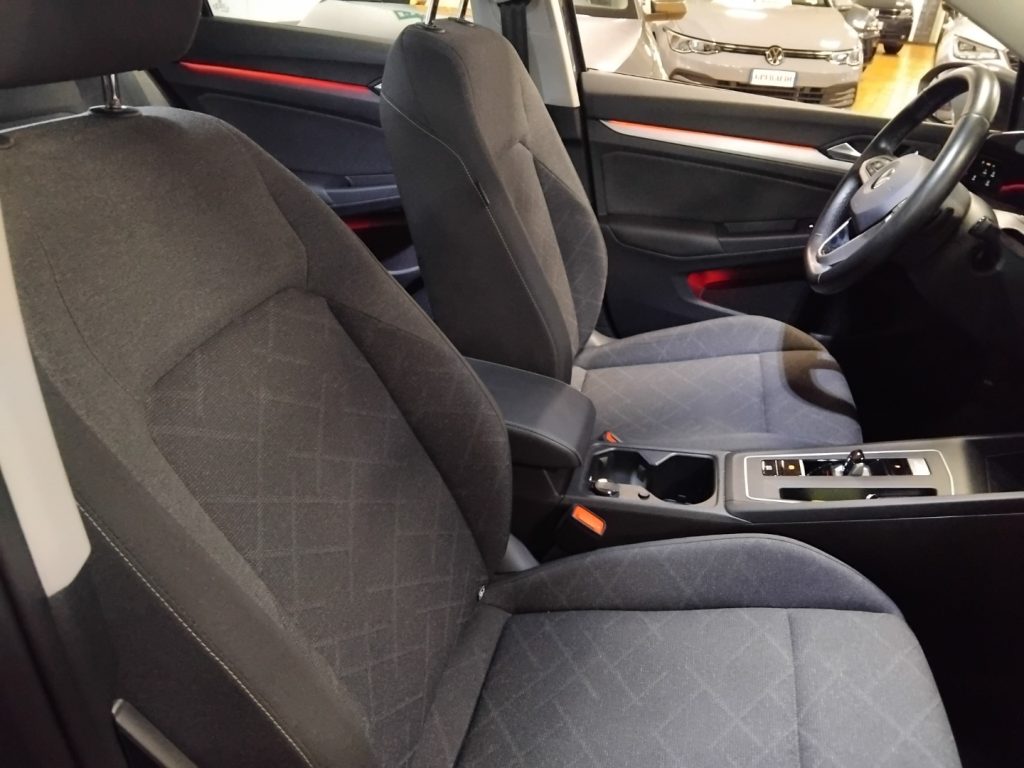 VOLKSWAGEN Golf 1.0 eTSI EVO Life DSG 17 MHEV - 17