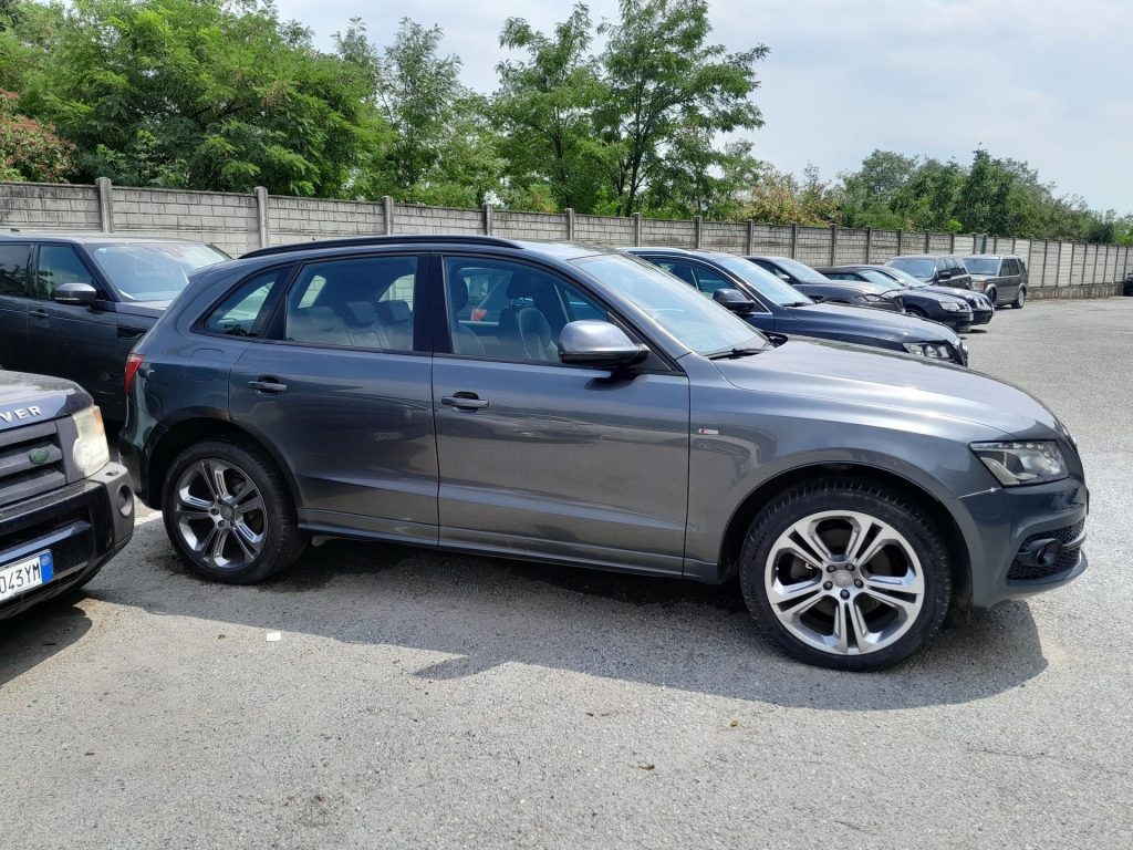 AUDI Q5 Q5 3.0 V6 tdi S-LINE quattro s-tronic NON MARCIANT - 4