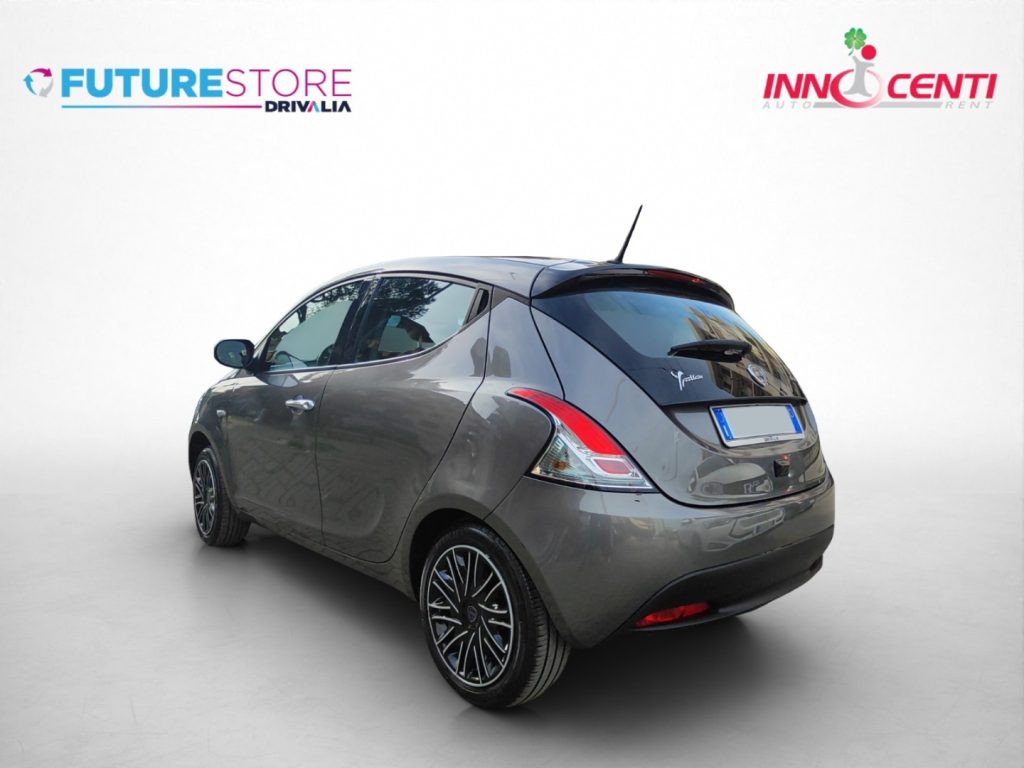 LANCIA Ypsilon 1.0 FireFly 5 porte S&S Hybrid - 4