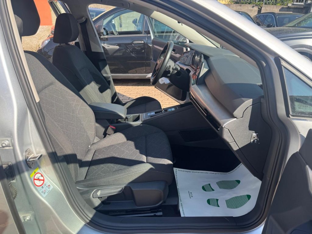 VOLKSWAGEN Golf Variant 1.5 eTSI EVO ACT DSG LIFE - 12