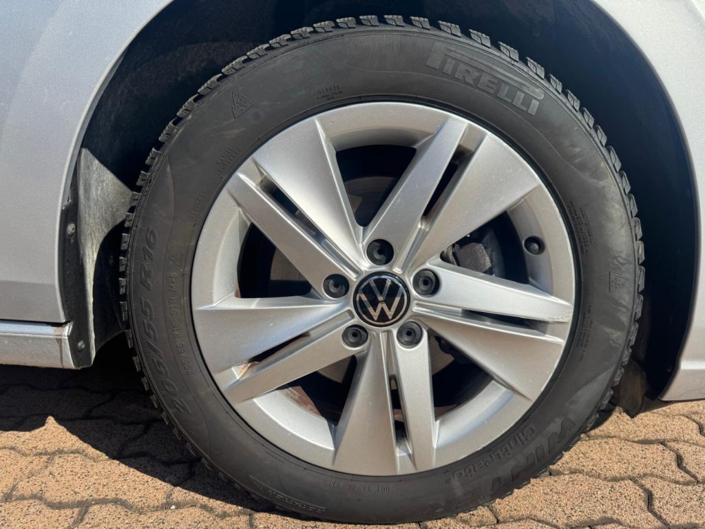 VOLKSWAGEN Golf Variant 1.5 eTSI EVO ACT DSG LIFE - 24