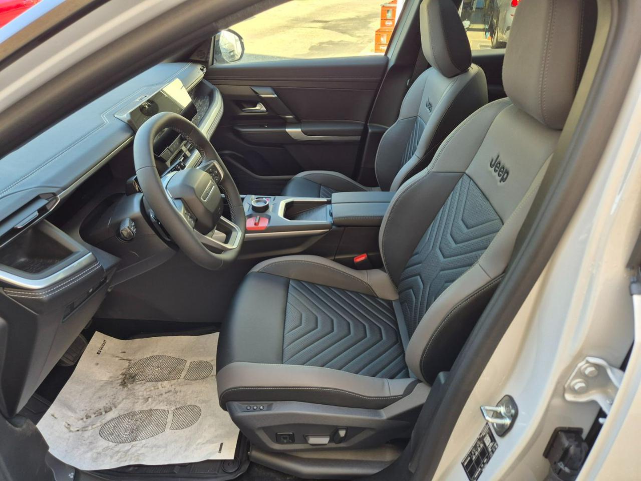 JEEP Compass 1.2 Turbo 48V e-Hybrid First Edition - 9
