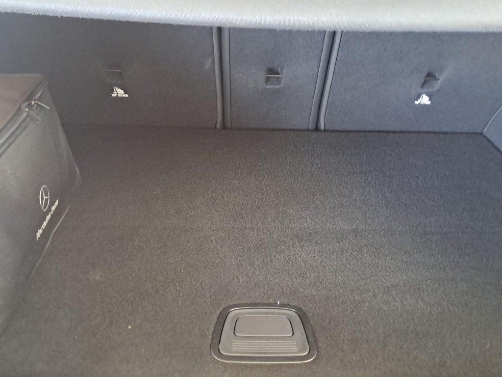 MERCEDES-BENZ A 250 e hybrid EQ Business - 13