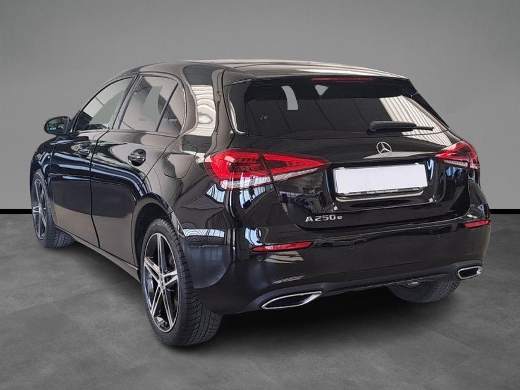 MERCEDES-BENZ A 250 e hybrid EQ Business - 3
