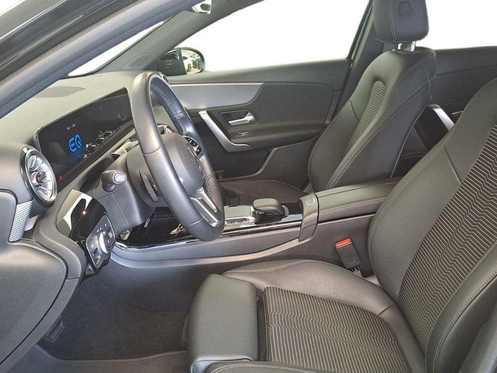 MERCEDES-BENZ A 250 e hybrid EQ Business - 8
