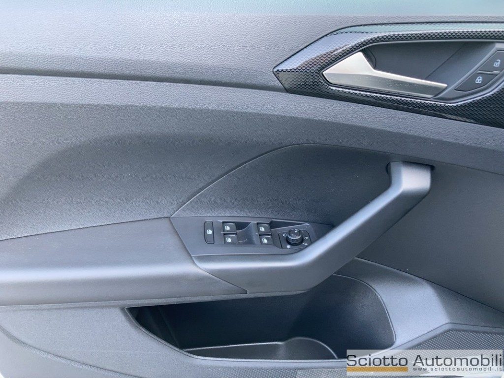 VOLKSWAGEN T-Cross 1.0 TSI Life - 12
