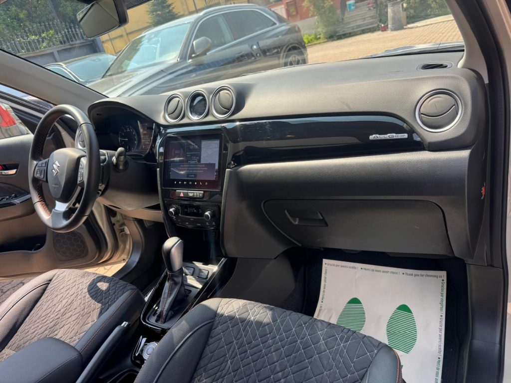 SUZUKI Vitara 1.4 110CV  Hybrid A/T 4WD Starview - 22