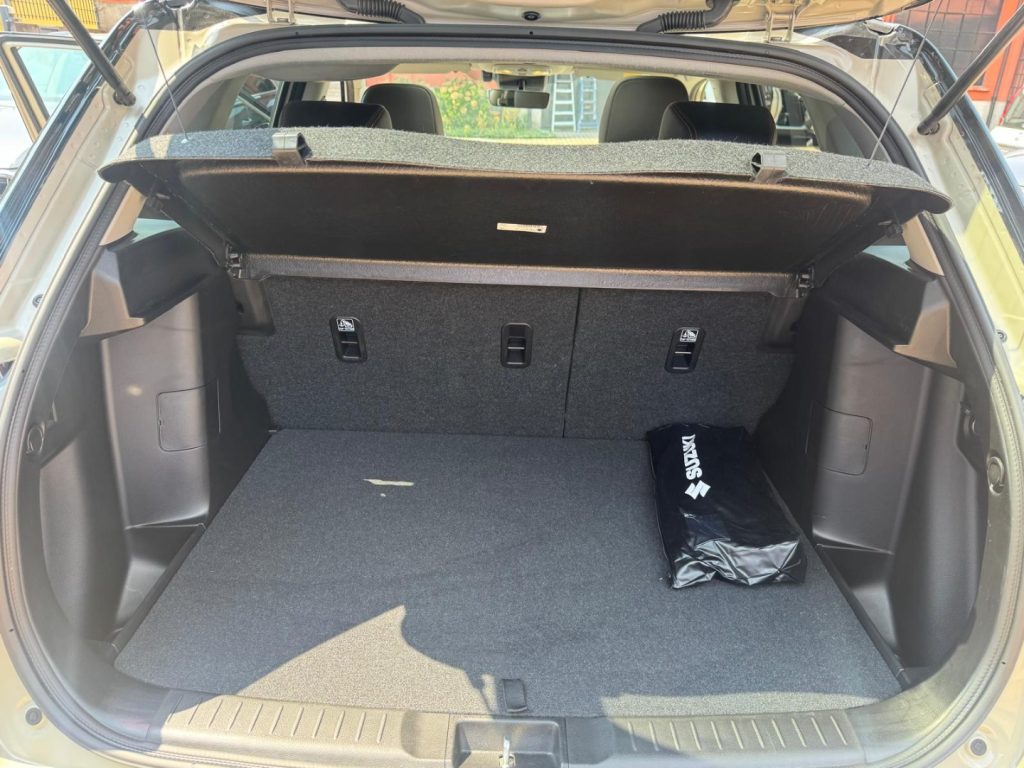 SUZUKI Vitara 1.4 110CV  Hybrid A/T 4WD Starview - 23