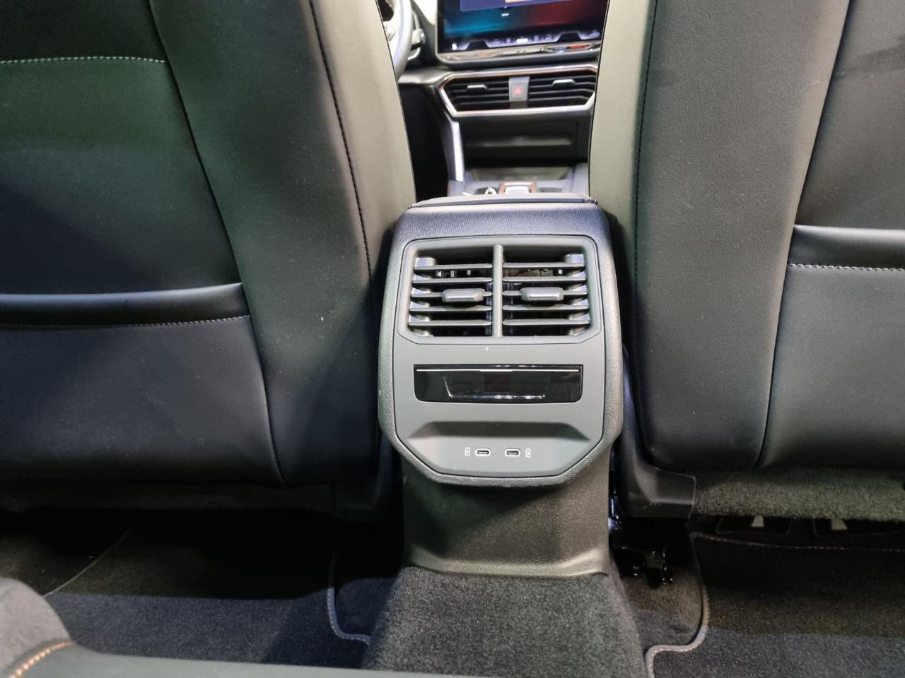 CUPRA Leon Sportstourer 1.5 e-Hybrid 204 CV DSG - 22