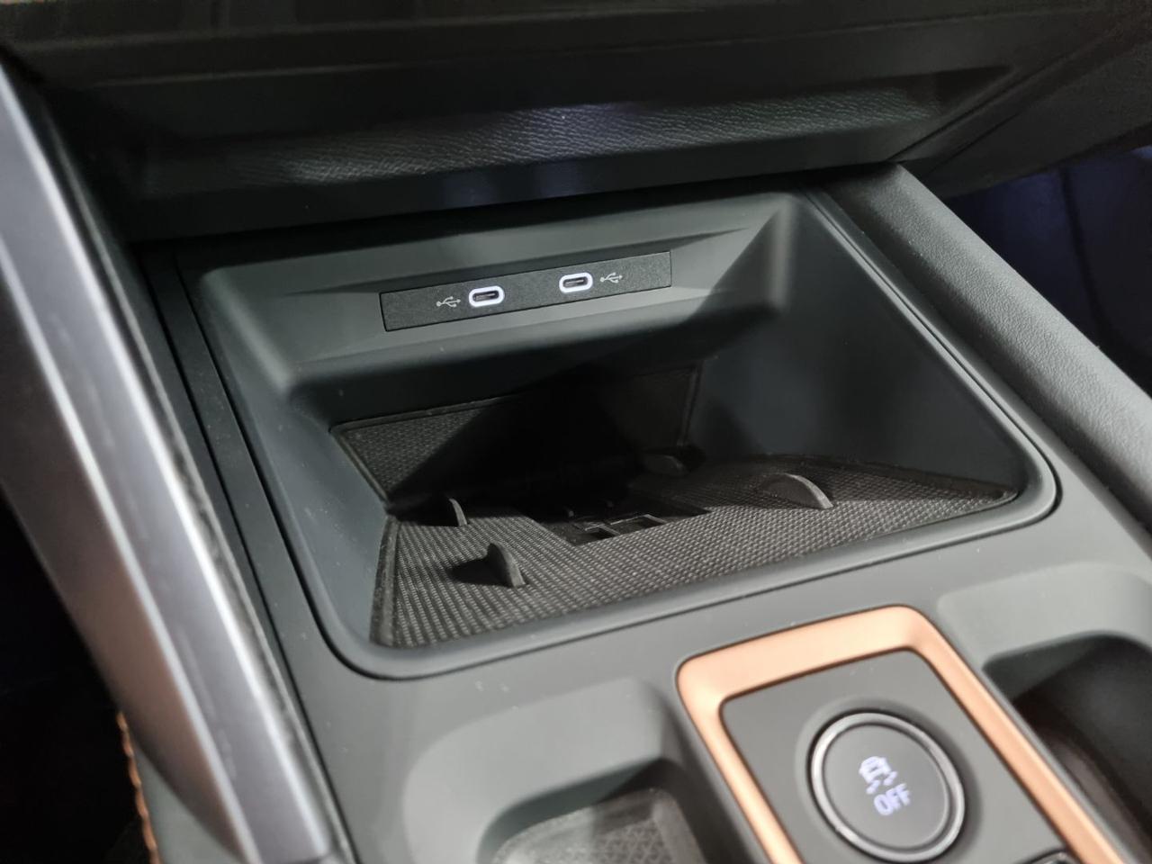 CUPRA Leon Sportstourer 1.5 e-Hybrid 204 CV DSG PLUG-IN - 23