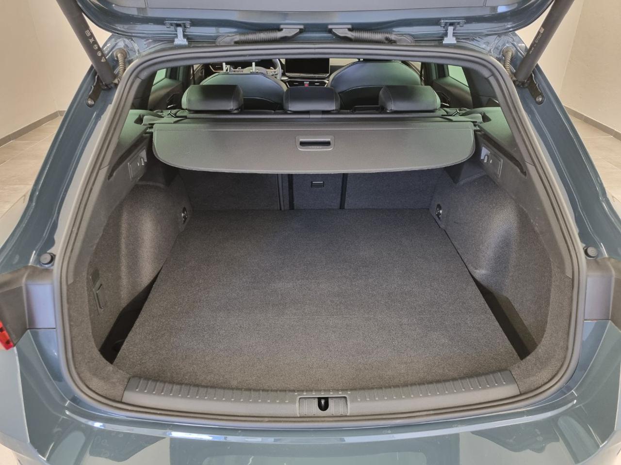 CUPRA Leon Sportstourer 1.5 e-Hybrid 204 CV DSG PLUG-IN - 10