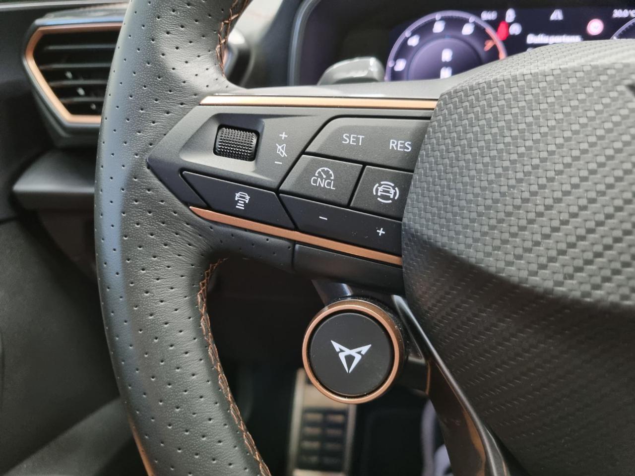 CUPRA Leon Sportstourer 1.5 e-Hybrid 204 CV DSG - 24