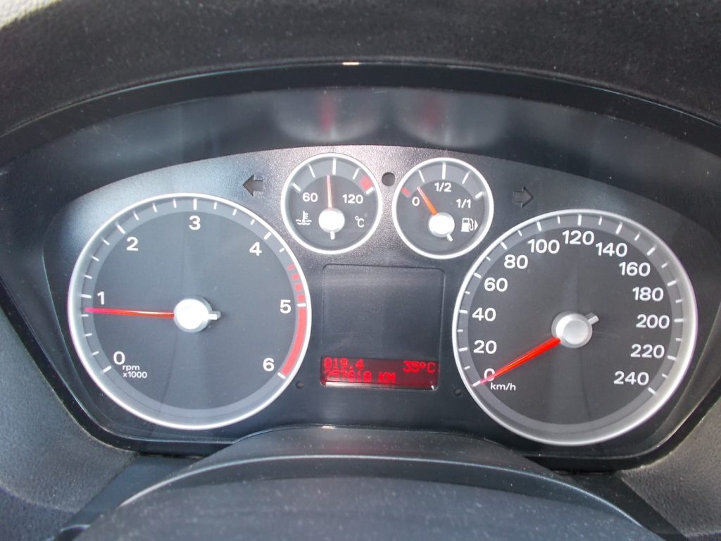 FORD C-Max 2.0 TDCi 136 CV Titanium - 12