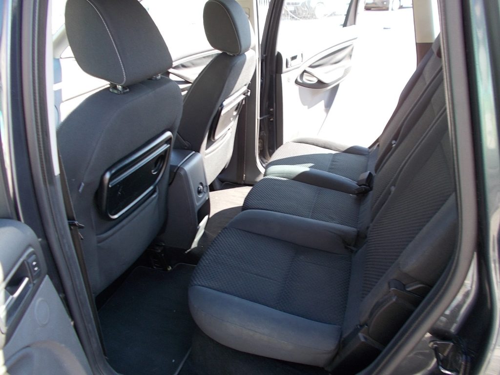 FORD C-Max 2.0 TDCi 136 CV Titanium - 13