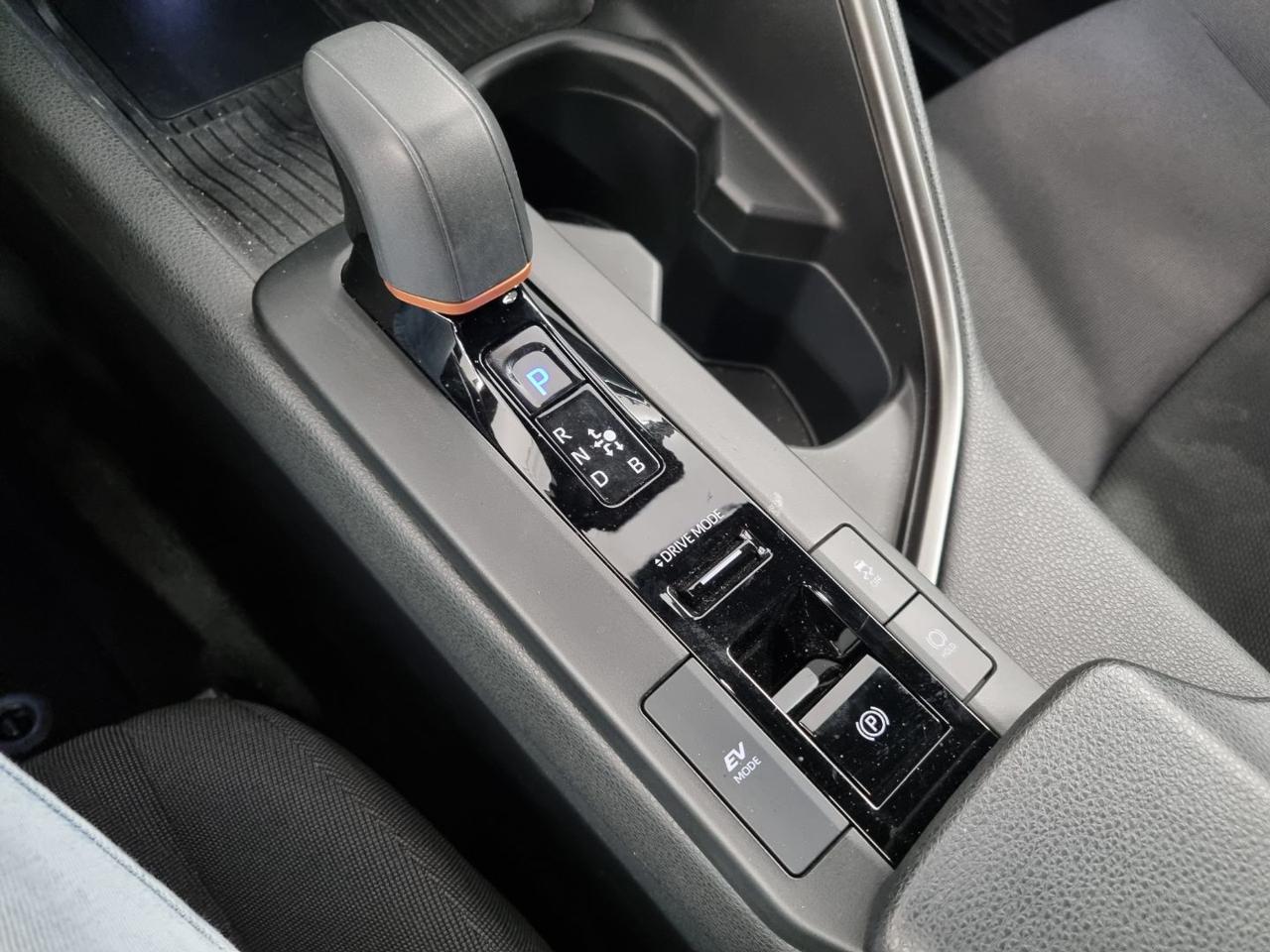 TOYOTA C-HR 1.8 HV Trend - 14