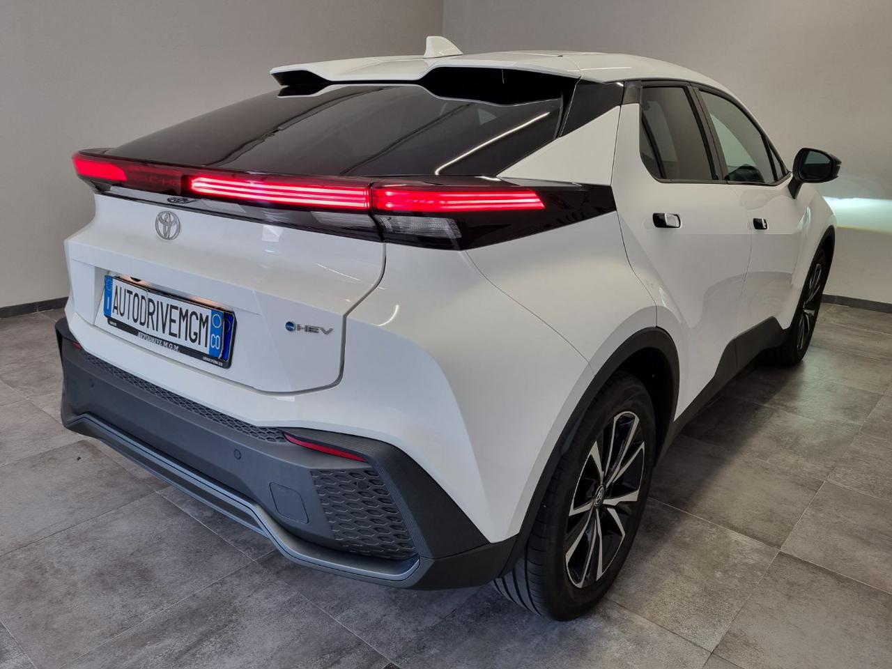 TOYOTA C-HR 1.8 HV Trend - 3