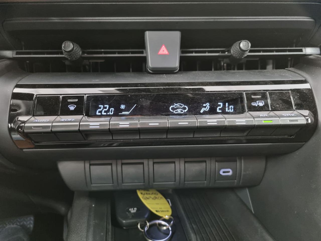 TOYOTA C-HR 1.8 HV Trend - 13