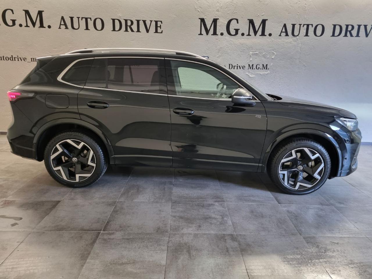 VOLKSWAGEN Tiguan 2.0 TDI 150 CV DSG R-Line - 4