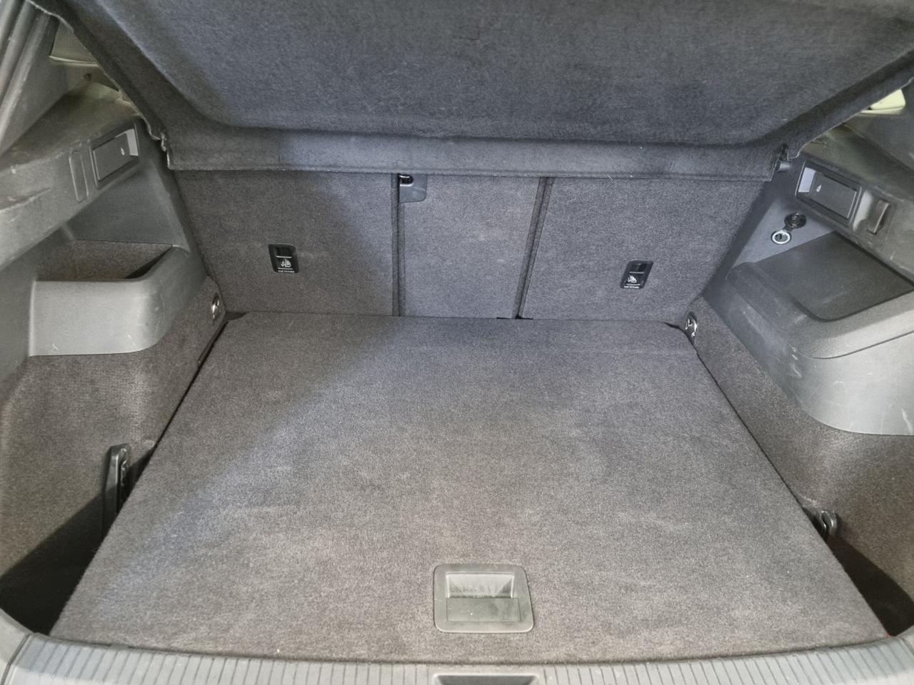 VOLKSWAGEN Tiguan 2.0 TDI 150 CV DSG R-Line - 10