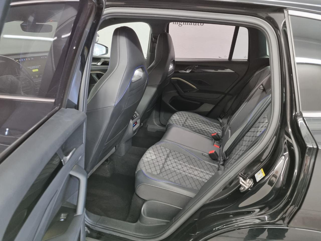 VOLKSWAGEN Tiguan 2.0 TDI 150 CV DSG R-Line - 9